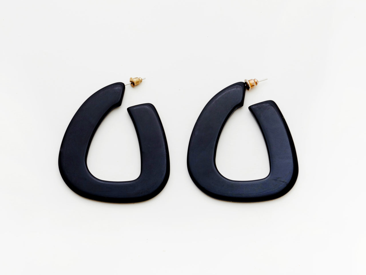 Anais Earrings in Black