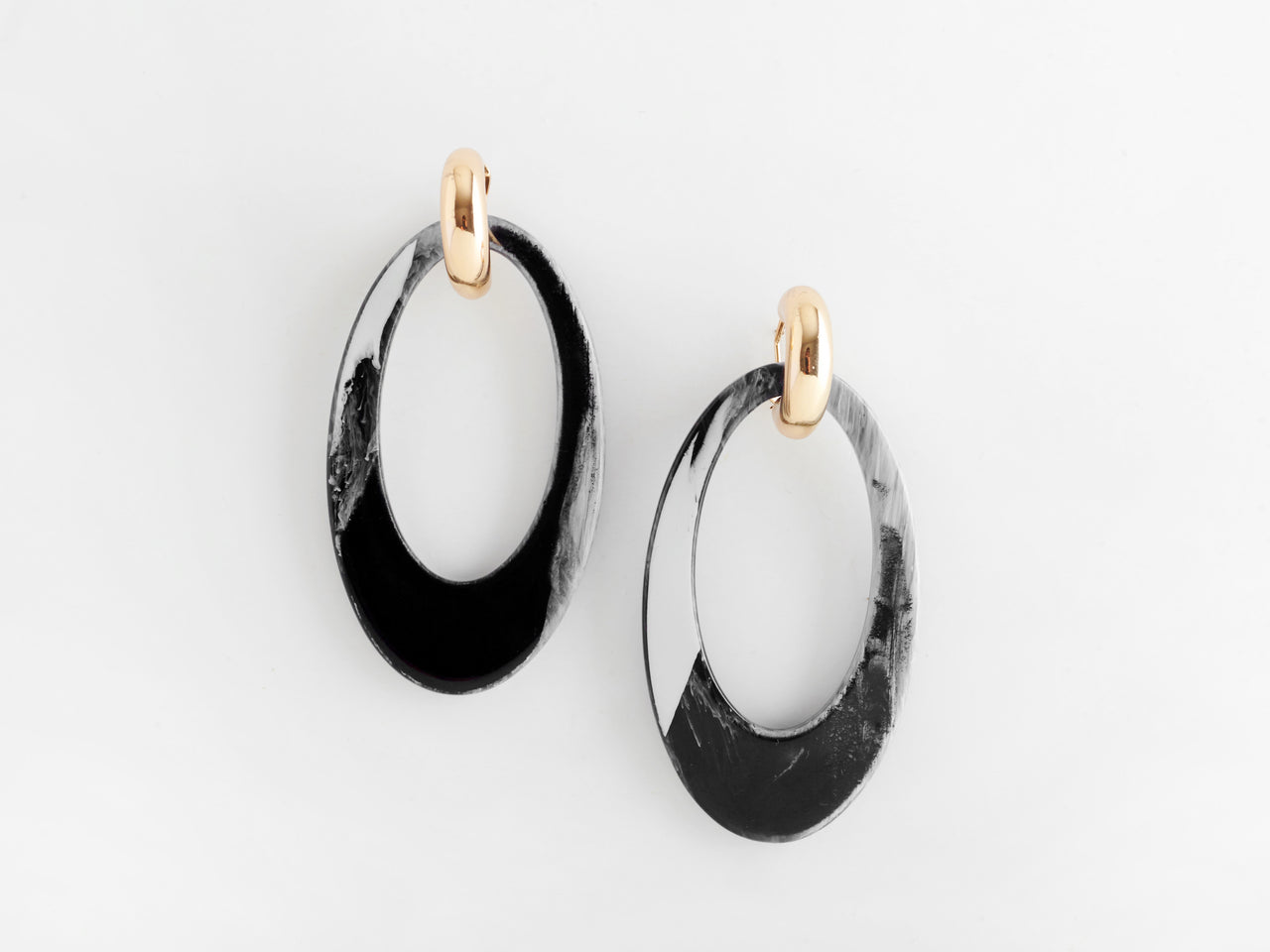 Opulent Earrings in Black
